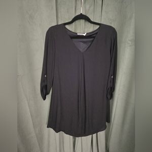 Lush Black V-Neck Roll-Tab Sleeve Tunic Top
